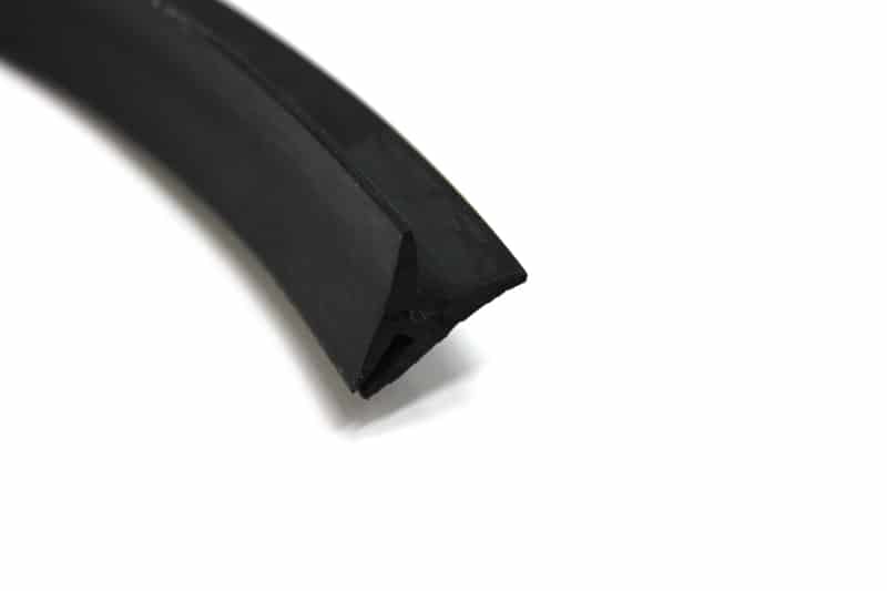 2M Radiator Shroud Rubber Seal – GTA